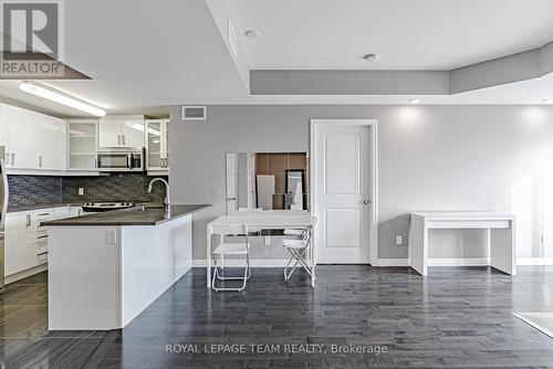 2802 - 195 Besserer Street, Ottawa, ON - Indoor Photo Showing Kitchen