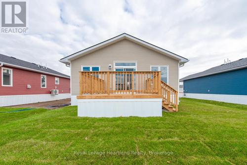 17 Bluffsview Boulevard, Ashfield-Colborne-Wawanosh (Colborne Twp), ON - Outdoor With Deck Patio Veranda With Exterior