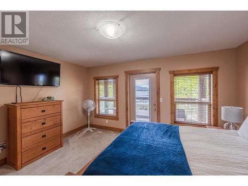 5401 Lakeshore Drive Unit# 104, Osoyoos, BC - Indoor Photo Showing Bedroom