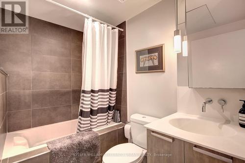 404 - 650 King Street W, Toronto, ON - Indoor Photo Showing Bathroom