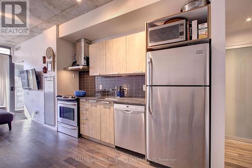 404 - 650 King Street W, Toronto, ON - Indoor Photo Showing Kitchen