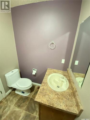 2 Morrison Drive, Yorkton, SK - Indoor Photo Showing Bathroom