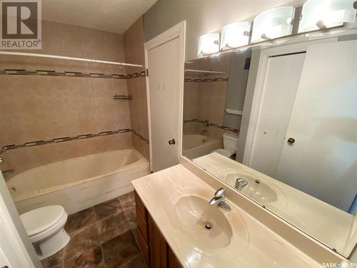 2 Morrison Drive, Yorkton, SK - Indoor Photo Showing Bathroom