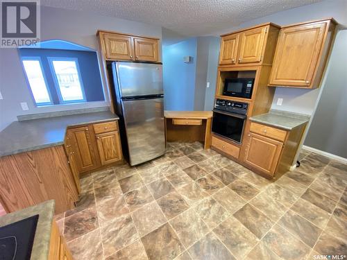 2 Morrison Drive, Yorkton, SK - Indoor Photo Showing Kitchen