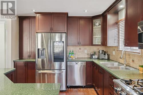 6 Guthrie Crescent, Whitby, ON - Indoor Photo Showing Kitchen With Double Sink