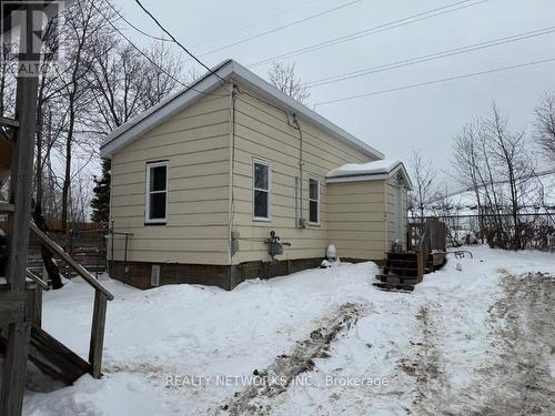 208 Laidlaw Street, Timmins, ON - Outdoor