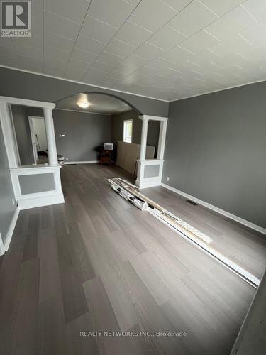 208 Laidlaw Street, Timmins, ON - Indoor Photo Showing Other Room