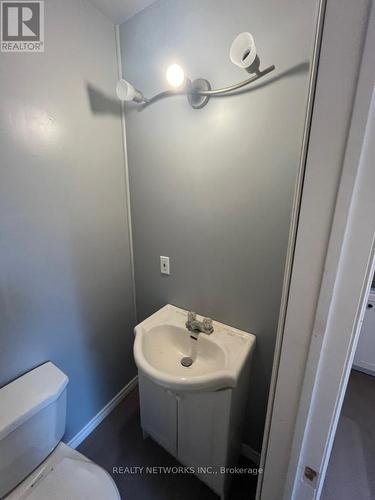 208 Laidlaw Street, Timmins, ON - Indoor Photo Showing Bathroom