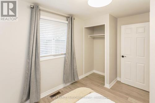 20 Chelvin Drive, Halton Hills, ON - Indoor Photo Showing Bedroom