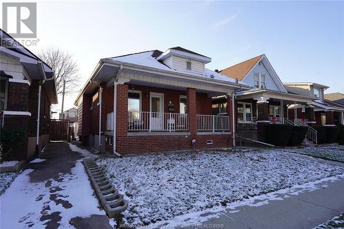 1529 Elsmere Avenue, Windsor, ON - Outdoor With Deck Patio Veranda With Facade