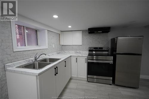 1529 Elsmere Avenue, Windsor, ON - Indoor Photo Showing Kitchen With Double Sink