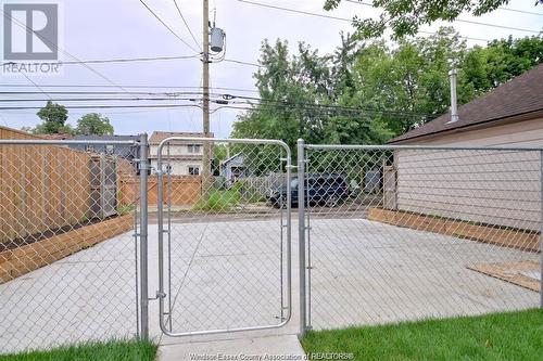 1076 Janette Avenue Unit# Lower, Windsor, ON - Outdoor With Exterior