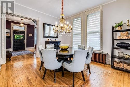 719 Victoria Avenue, Windsor, ON - Indoor Photo Showing Dining Room