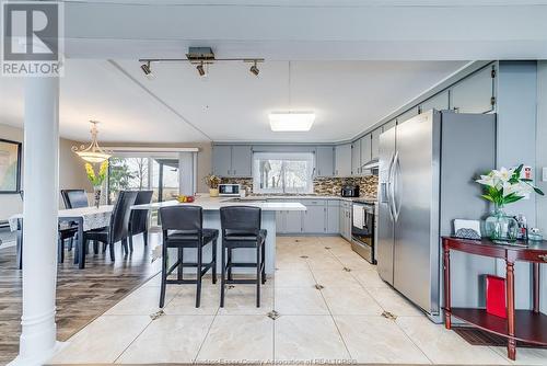 209 Cotterie Park, Leamington, ON - Indoor Photo Showing Kitchen