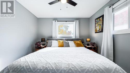 138 Sunset Drive, Goderich (Goderich Town), ON - Indoor Photo Showing Bedroom