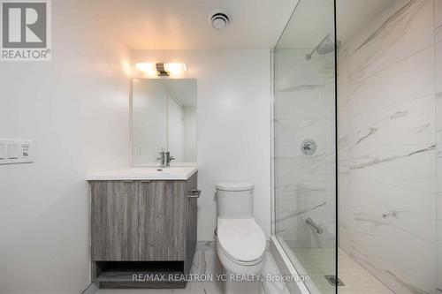 1801 - 138 Downes Avenue, Toronto, ON - Indoor Photo Showing Bathroom