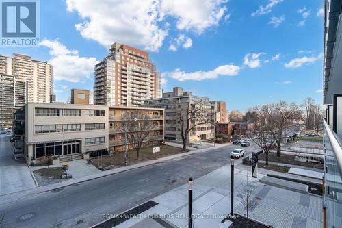 309 - 117 Broadway Avenue N, Toronto, ON - Outdoor