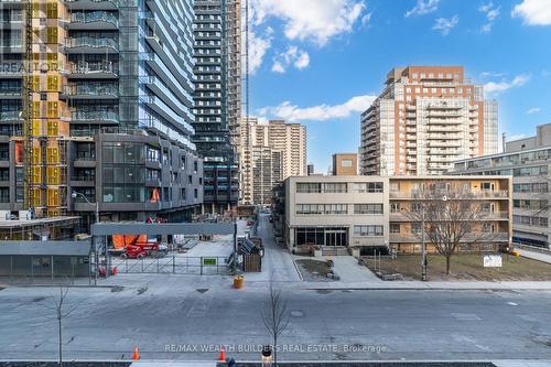 309 - 117 Broadway Avenue N, Toronto, ON - Outdoor With Facade