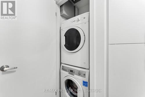 212 - 1800 Simcoe Street N, Oshawa, ON - Indoor Photo Showing Laundry Room