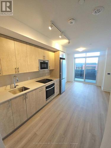 338 - 2425 Simcoe Street N, Oshawa, ON - Indoor Photo Showing Kitchen