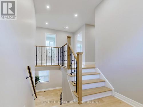 10 Delattaye Avenue, Aurora, ON - Indoor Photo Showing Other Room