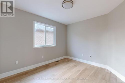 10 Delattaye Avenue, Aurora, ON - Indoor Photo Showing Other Room