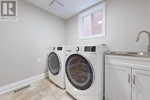 10 Delattaye Avenue, Aurora, ON - Indoor Photo Showing Laundry Room