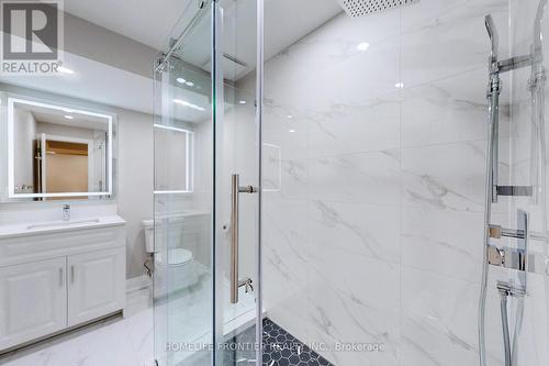 10 Delattaye Avenue, Aurora, ON - Indoor Photo Showing Bathroom