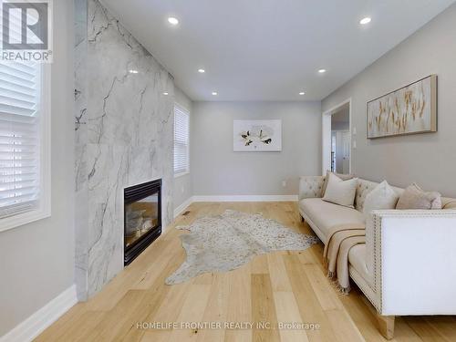 10 Delattaye Avenue, Aurora, ON - Indoor Photo Showing Living Room With Fireplace