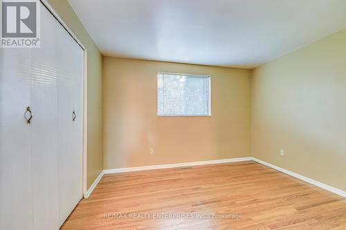 468 Anthony Drive, Oakville, ON - Indoor Photo Showing Other Room