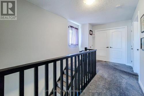 33 Fairgrounds Drive, Hamilton, ON - Indoor Photo Showing Other Room