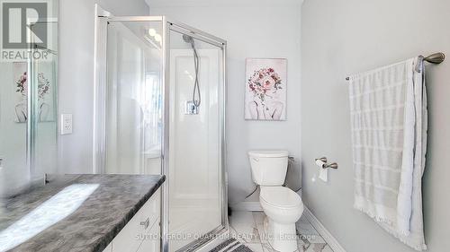 33 Fairgrounds Drive, Hamilton, ON - Indoor Photo Showing Bathroom