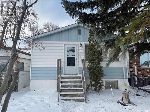 404 Montreal Street, Regina, SK - Outdoor