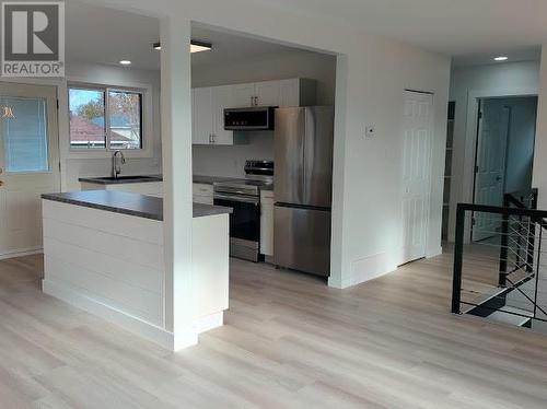 56 Joseph, North Bay, ON - Indoor Photo Showing Kitchen