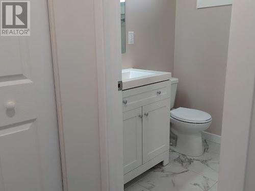 56 Joseph, North Bay, ON - Indoor Photo Showing Bathroom