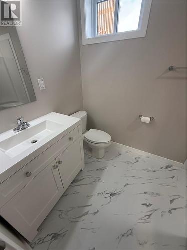 56 Joseph, North Bay, ON - Indoor Photo Showing Bathroom