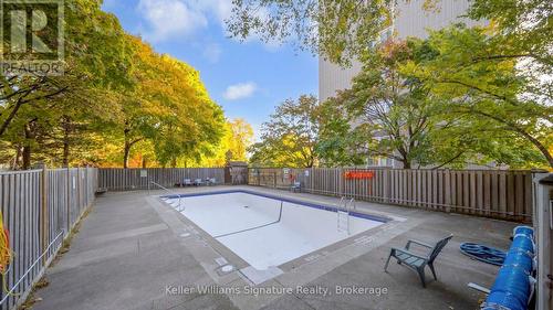 1601 - 3170 Kirwin Avenue, Mississauga (Cooksville), ON - Outdoor With In Ground Pool