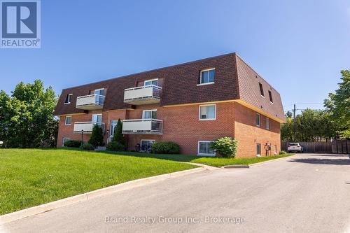 201 - 925 10Th Avenue E, Owen Sound, ON - Outdoor