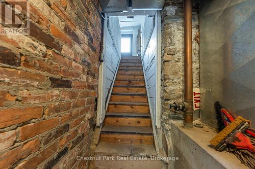 715 2Nd Avenue E, Owen Sound, ON - Indoor Photo Showing Other Room