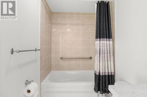 2904 - 60 Absolute Avenue, Mississauga, ON - Indoor Photo Showing Bathroom