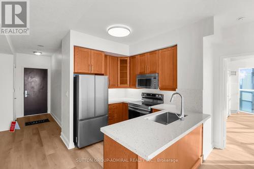 2904 - 60 Absolute Avenue, Mississauga, ON - Indoor Photo Showing Kitchen