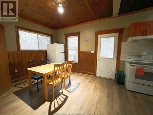 391 Josephine, Windsor, ON - Indoor Photo Showing Laundry Room