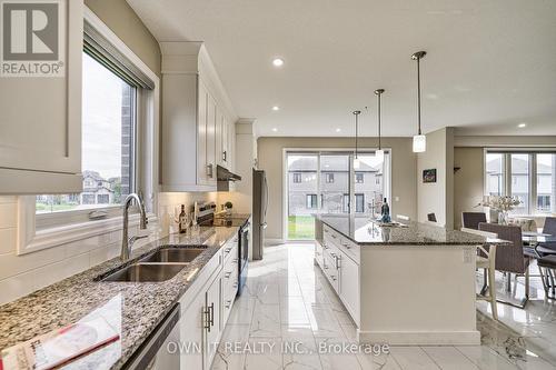 538 Masters Drive, Woodstock, ON - Indoor Photo Showing Kitchen With Double Sink With Upgraded Kitchen