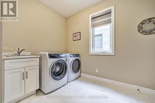 538 Masters Drive, Woodstock, ON - Indoor Photo Showing Laundry Room