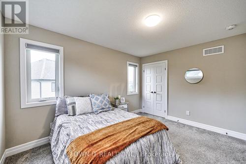 538 Masters Drive, Woodstock, ON - Indoor Photo Showing Bedroom