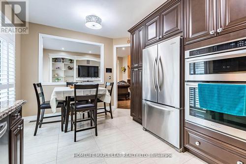 34 Jolana Crescent, Halton Hills, ON - Indoor Photo Showing Kitchen