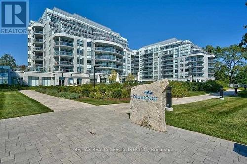 725 - 3500 Lakeshore Road, Oakville, ON - Outdoor With Balcony