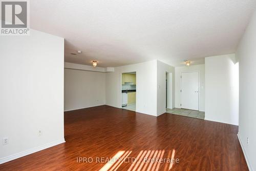 706 - 135 Hillcrest Avenue, Mississauga, ON - Indoor Photo Showing Other Room