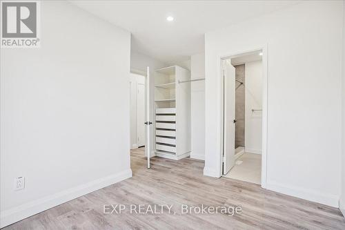 118 Deschene Avenue, Hamilton, ON - Indoor Photo Showing Other Room