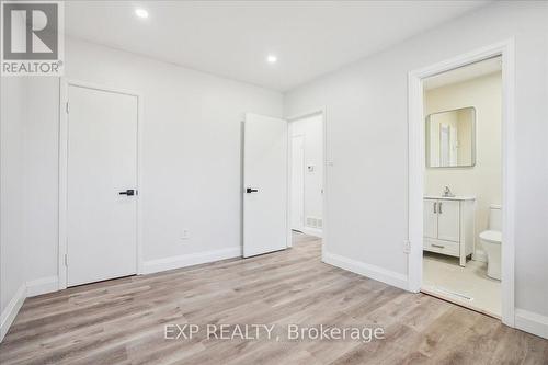 118 Deschene Avenue, Hamilton, ON - Indoor Photo Showing Other Room